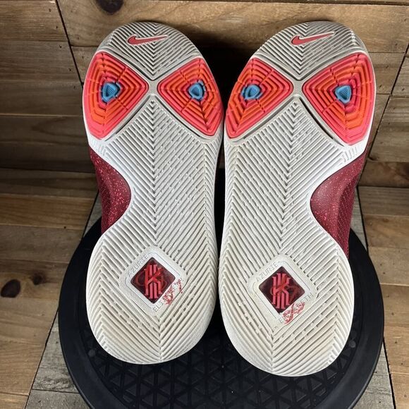 Nike Kyrie 3 Hot Punch Youth US 7Y Red Basketball Lace Up Shoes 859466-681 - Picture 9 of 10